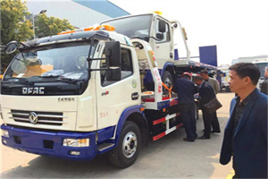 青秀区汽车道路救援拖车价格